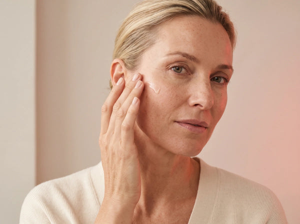How to Use an LED Red Light Wand with Serum: The Step-by-Step Routine